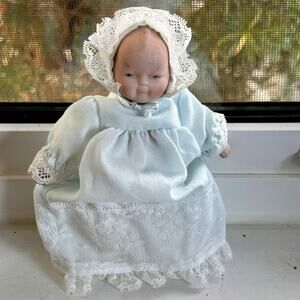 Vintage 1985 Goebel Victoria Ashlea Originals Baby Doll in Blue Lace Dress – 6”